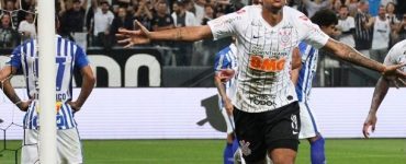Timão com o pé na Pré-Libertadores. A 35ª rodada serviu pra coroar ainda mais o Flamengo como melhor time disparado do Brasileirão.